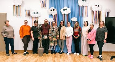 Indukcijas gada projektā sniedz daudzveidīgu atbalstu jaunajiem skolotājiem